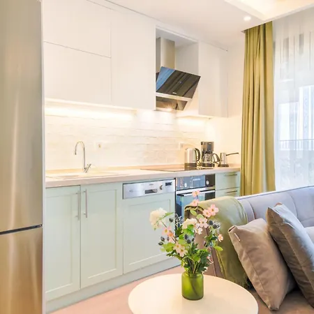 Appartement Cozy Flat With Backyard 5 Min To Marina