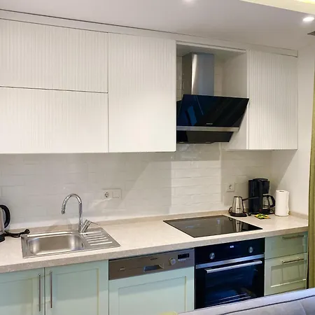Appartement Cozy Flat With Backyard 5 Min To Marina Çeşme